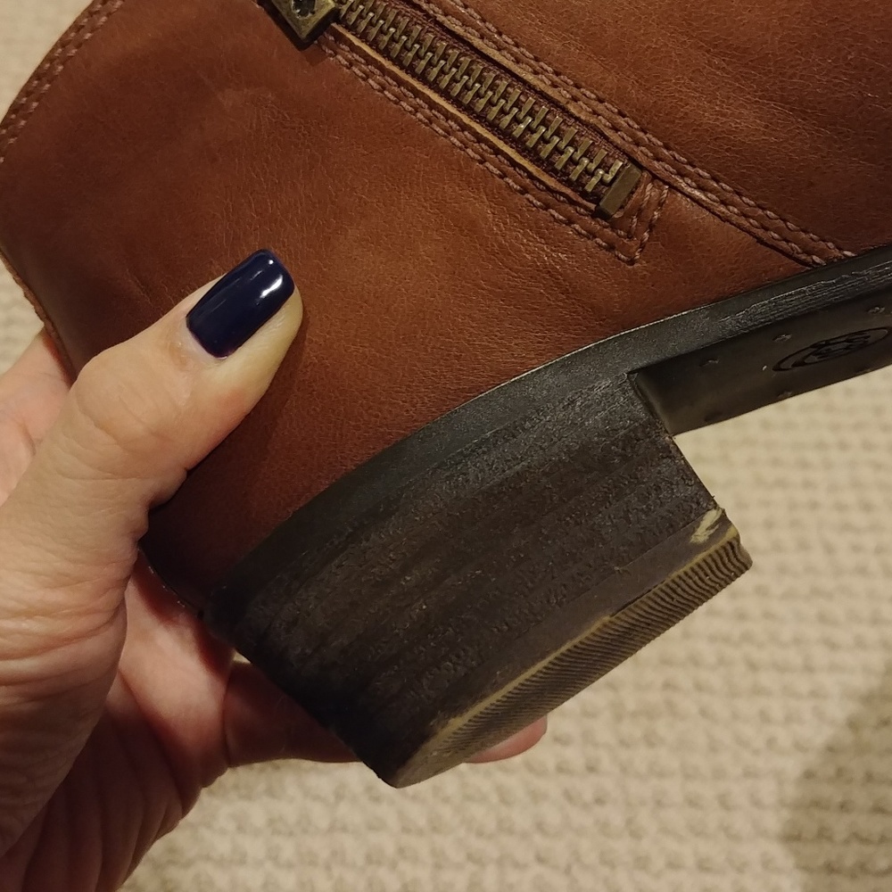 *SOLD**EUC* Lucky Brand Basel Bootie Toffee - Picture 8 of 8